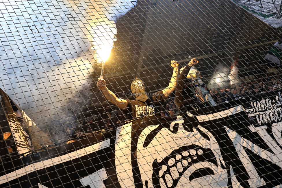 Sturm Graz - GAK
Oesterreichische Fussball Bundesliga, 10. Runde, SK Sturm Graz - Grazer AK, Stadion Liebenau Graz, 19.10.2024. 

Foto zeigt Fans von Sturm
Schlüsselwörter: bastion