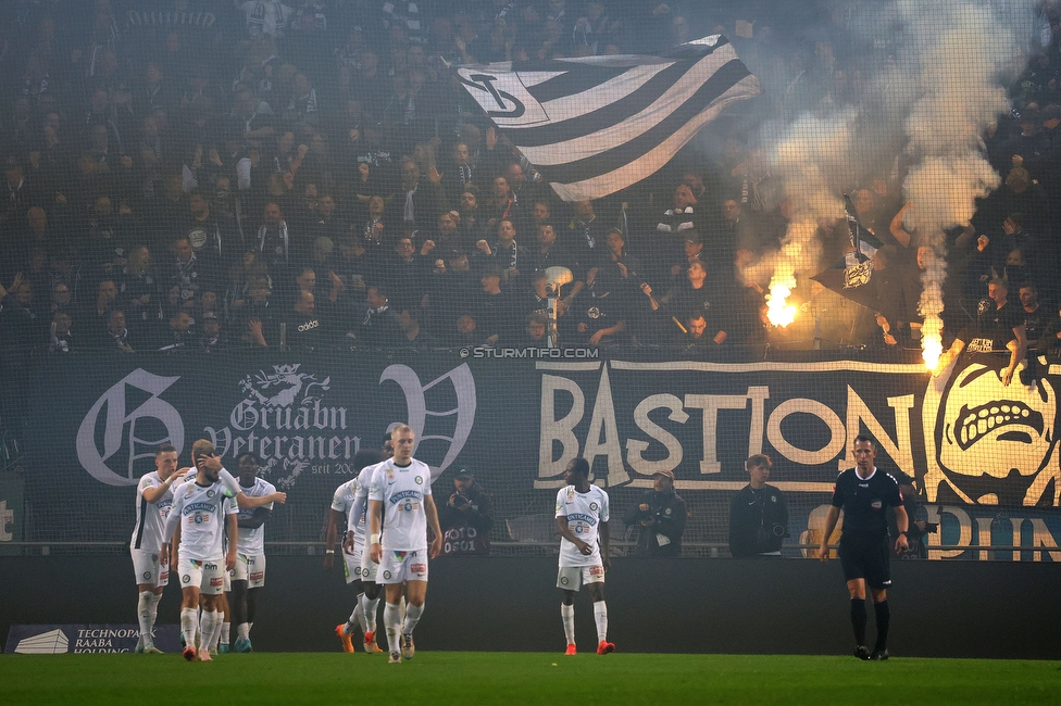 Sturm Graz - GAK
Oesterreichische Fussball Bundesliga, 10. Runde, SK Sturm Graz - Grazer AK, Stadion Liebenau Graz, 19.10.2024. 

Foto zeigt die Mannschaft von Sturm
Schlüsselwörter: torjubel pyrotechnik