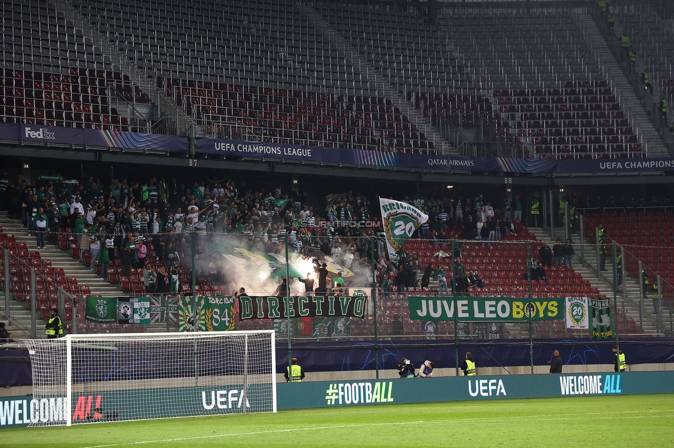 Sturm Graz - Sporting Lissabon
UEFA Champions League Ligaphase 3 Spieltag, SK Sturm Graz - Sporting Lissabon, Woerthersee Stadion Klagenfurt, 22.10.2024. 

Foto zeigt Fans von Sporting
Schlüsselwörter: pyrotechnik