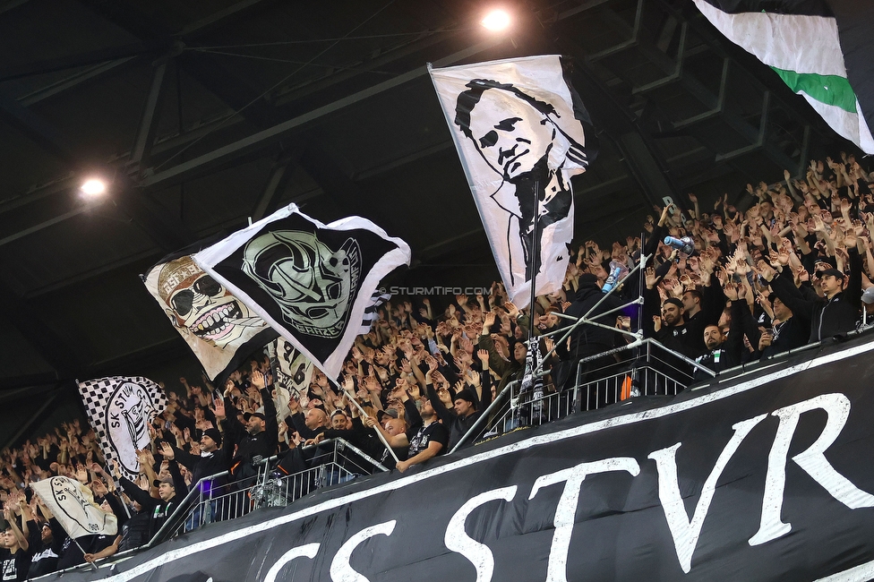 Sturm Graz - Sporting
UEFA Champions League Ligaphase 3. Spieltag, SK Sturm Graz - Sporting CP, Woerthersee Stadion Klagenfurt, 22.10.2024. 

Foto zeigt Fans von Sturm
Schlüsselwörter: sturmflut