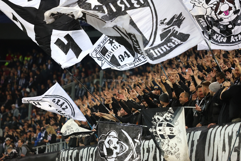 Sturm Graz - Sporting
UEFA Champions League Ligaphase 3. Spieltag, SK Sturm Graz - Sporting CP, Woerthersee Stadion Klagenfurt, 22.10.2024. 

Foto zeigt Fans von Sturm
Schlüsselwörter: brigata