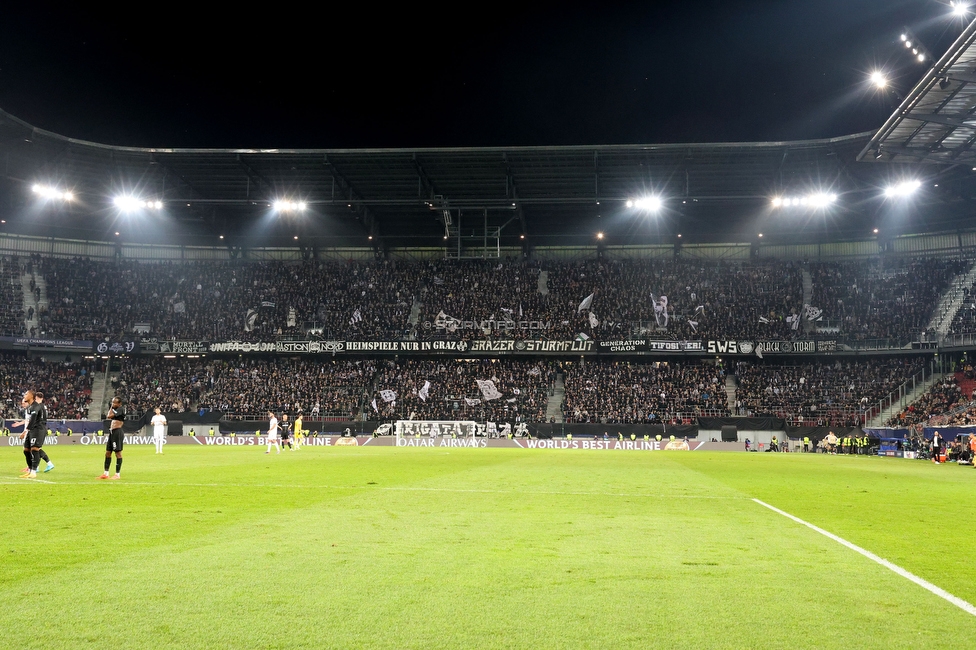 Sturm Graz - Sporting Lissabon
UEFA Champions League Ligaphase 3. Spieltag, SK Sturm Graz - Sporting Lissabon, Woerthersee Stadion Klagenfurt, 22.10.2024. 

Foto zeigt Fans von Sturm
