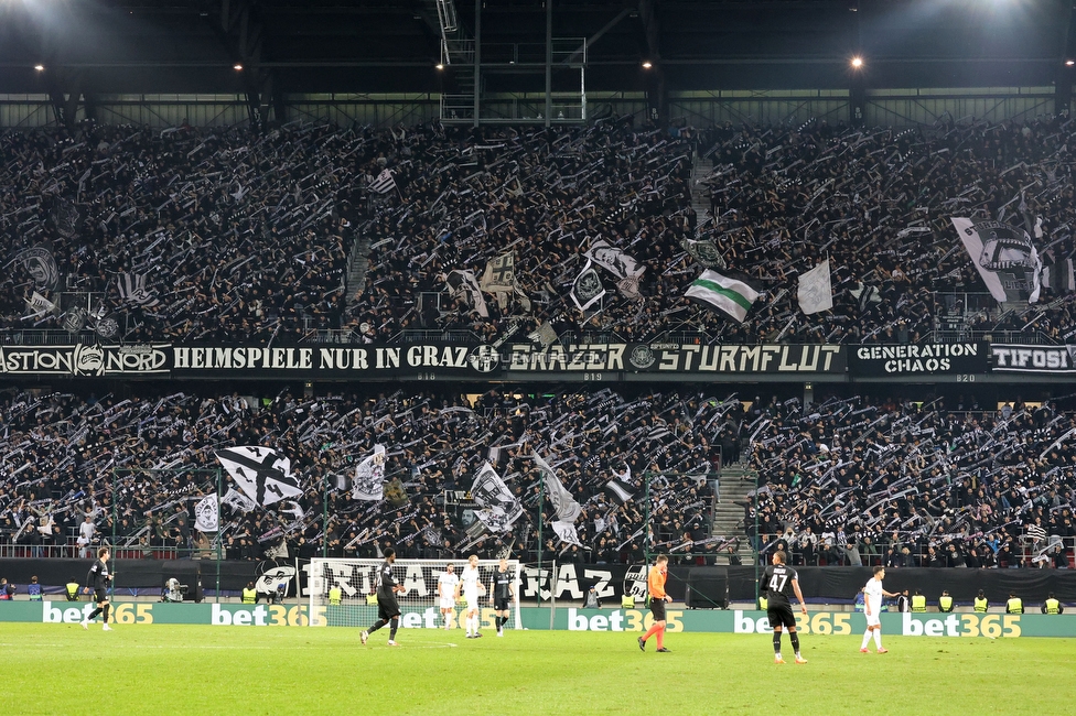 Sturm Graz - Sporting Lissabon
UEFA Champions League Ligaphase 3. Spieltag, SK Sturm Graz - Sporting Lissabon, Woerthersee Stadion Klagenfurt, 22.10.2024. 

Foto zeigt Fans von Sturm
Schlüsselwörter: schals