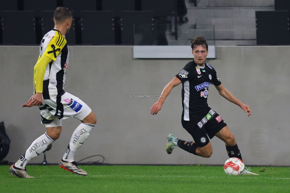 LASK - Sturm Graz
Oesterreichische Fussball Bundesliga, 1. Runde, LASK - SK Sturm Graz, Arena Linz, 27.10.2024. 

Foto zeigt William Boeving (Sturm)
