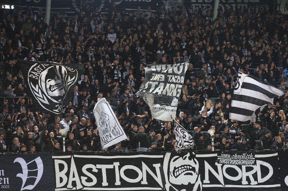 Sturm Graz - Blau-Weiss Linz
OEFB Cup, 3. Runde, SK Sturm Graz - Blau-Weiss Linz, Stadion Liebenau Graz, 30.10.2024. 

Foto zeigt Fans von Sturm
