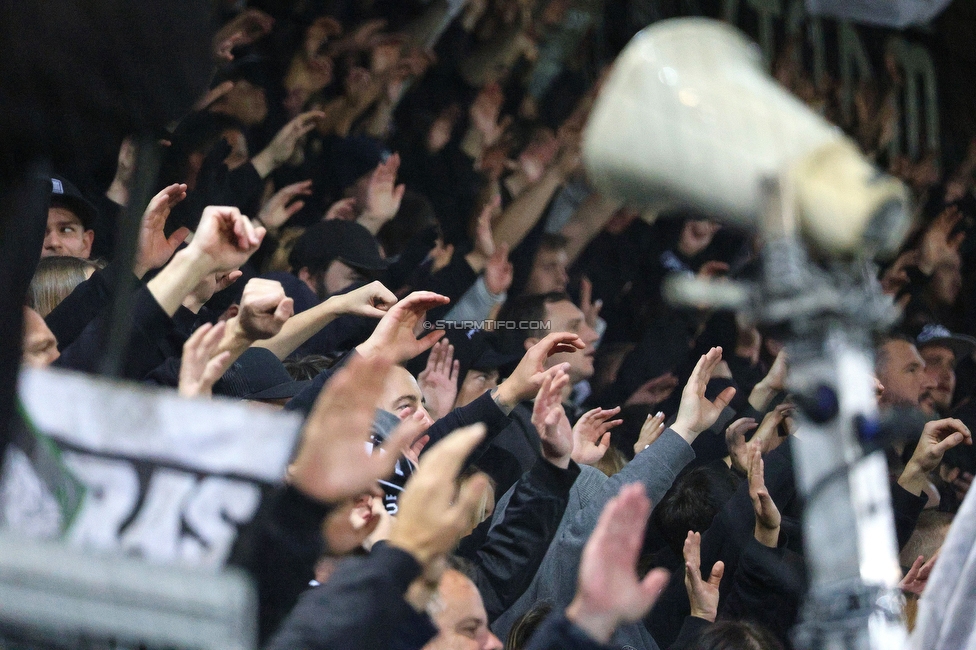 Sturm Graz - Blau-Weiss Linz
OEFB Cup, 3. Runde, SK Sturm Graz - Blau-Weiss Linz, Stadion Liebenau Graz, 30.10.2024. 

Foto zeigt Fans von Sturm
