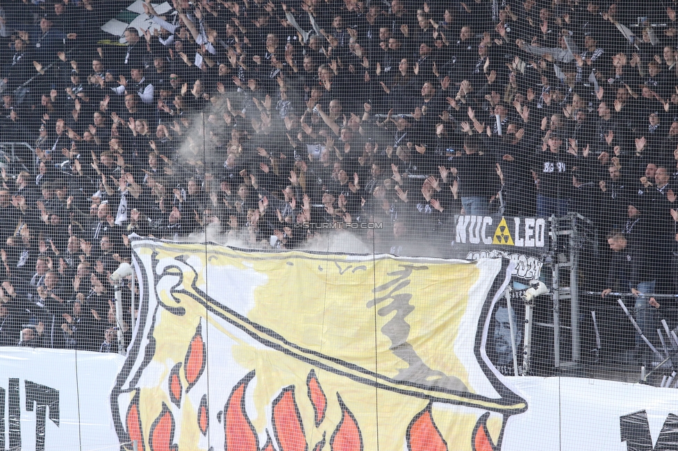 Sturm Graz - Rapid Wien
Oesterreichische Fussball Bundesliga, 12. Runde, SK Sturm Graz - SK Rapid Wien, Stadion Liebenau Graz, 02.11.2024. 

Foto zeigt Fans von Sturm mit einer Choreografie
Schlüsselwörter: brigata pyrotechnik