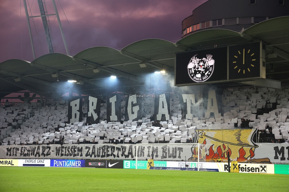 Sturm Graz - Rapid Wien
Oesterreichische Fussball Bundesliga, 12. Runde, SK Sturm Graz - SK Rapid Wien, Stadion Liebenau Graz, 02.11.2024. 

Foto zeigt Fans von Sturm mit einer Choreografie
Schlüsselwörter: brigata