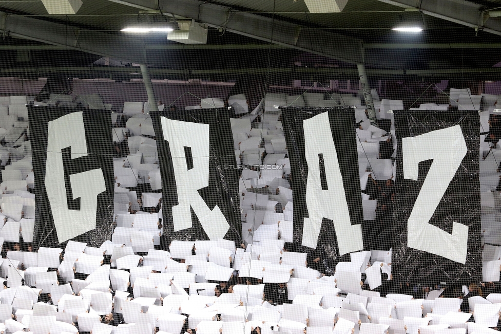 Sturm Graz - Rapid Wien
Oesterreichische Fussball Bundesliga, 12. Runde, SK Sturm Graz - SK Rapid Wien, Stadion Liebenau Graz, 02.11.2024. 

Foto zeigt Fans von Sturm mit einer Choreografie
Schlüsselwörter: brigata pyrotechnik