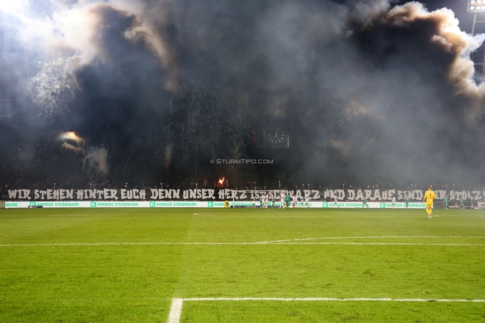 Sturm Graz - Rapid Wien
Oesterreichische Fussball Bundesliga, 12. Runde, SK Sturm Graz - SK Rapid Wien, Stadion Liebenau Graz, 02.11.2024. 

Foto zeigt Fans von Sturm mit einer Choreografie
Schlüsselwörter: brigata pyrotechnik