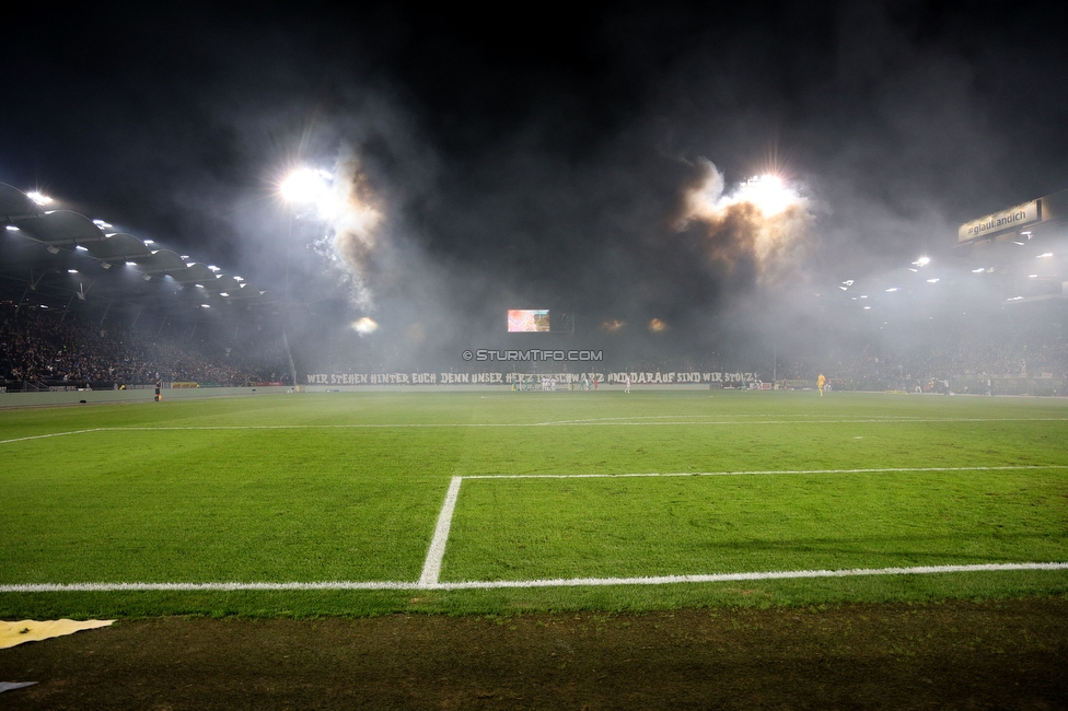 Sturm Graz - Rapid Wien
Oesterreichische Fussball Bundesliga, 12. Runde, SK Sturm Graz - SK Rapid Wien, Stadion Liebenau Graz, 02.11.2024. 

Foto zeigt Fans von Sturm mit einer Choreografie
Schlüsselwörter: brigata pyrotechnik