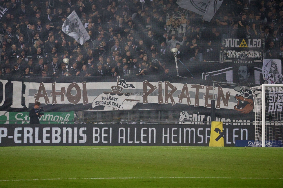 Sturm Graz - Rapid Wien
Oesterreichische Fussball Bundesliga, 12. Runde, SK Sturm Graz - SK Rapid Wien, Stadion Liebenau Graz, 02.11.2024. 

Foto zeigt Fans von Sturm mit einem Spruchband
