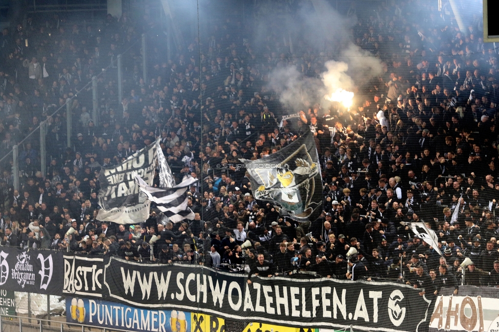 Sturm Graz - Rapid Wien
Oesterreichische Fussball Bundesliga, 12. Runde, SK Sturm Graz - SK Rapid Wien, Stadion Liebenau Graz, 02.11.2024. 

Foto zeigt Fans von Sturm
Schlüsselwörter: schwoazehelfen