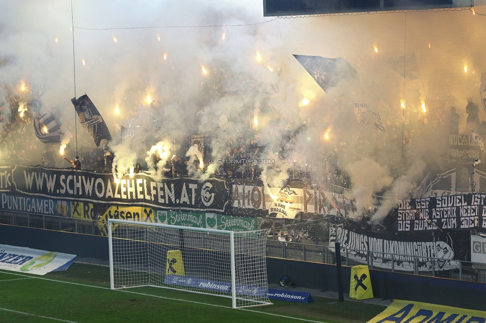 Sturm Graz - Rapid Wien
Oesterreichische Fussball Bundesliga, 12. Runde, SK Sturm Graz - SK Rapid Wien, Stadion Liebenau Graz, 02.11.2024. 

Foto zeigt Fans von Sturm mit einer Choreografie
Schlüsselwörter: brigata pyrotechnik