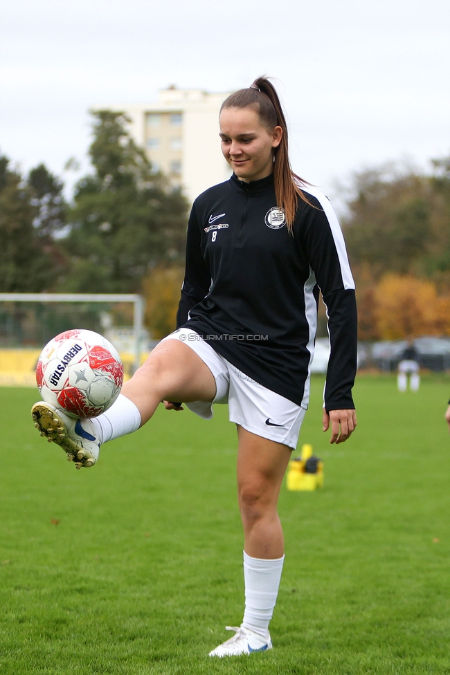 Sturm Damen - Lustenau
OEFB Frauen Bundesliga, 9. Runde, SK Sturm Graz Damen - SPG FC Lustenau FC Dornbirn Ladies, MURAUER Bier Arena - StFV Graz, 03.11.2024. 

Foto zeigt Julia Keutz (Sturm Damen)
