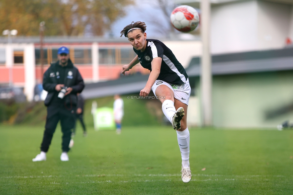 Sturm Damen - Lustenau
OEFB Frauen Bundesliga, 9. Runde, SK Sturm Graz Damen - SPG FC Lustenau FC Dornbirn Ladies, MURAUER Bier Arena - StFV Graz, 03.11.2024. 

Foto zeigt Pauline Deutsch (Sturm Damen)
