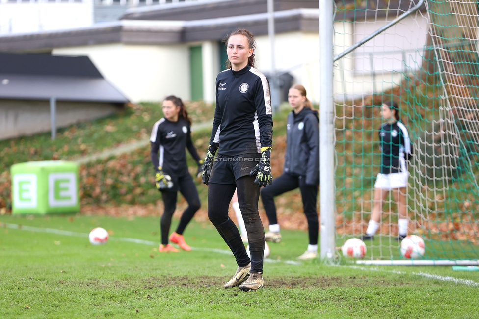 Sturm Damen - Lustenau
OEFB Frauen Bundesliga, 9. Runde, SK Sturm Graz Damen - SPG FC Lustenau FC Dornbirn Ladies, MURAUER Bier Arena - StFV Graz, 03.11.2024. 

Foto zeigt Lourdes Romero (Sturm Damen)
