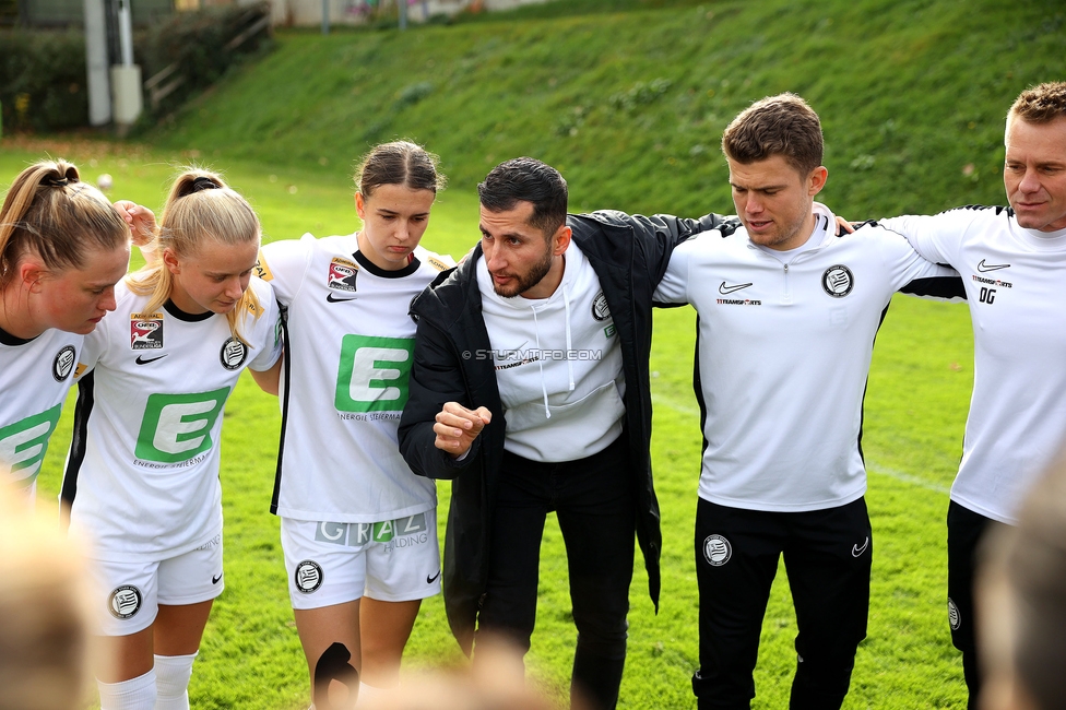 Sturm Damen - Lustenau
OEFB Frauen Bundesliga, 9. Runde, SK Sturm Graz Damen - SPG FC Lustenau FC Dornbirn Ladies, MURAUER Bier Arena - StFV Graz, 03.11.2024. 

Foto zeigt Sargon Duran (Cheftrainer Sturm Damen)
