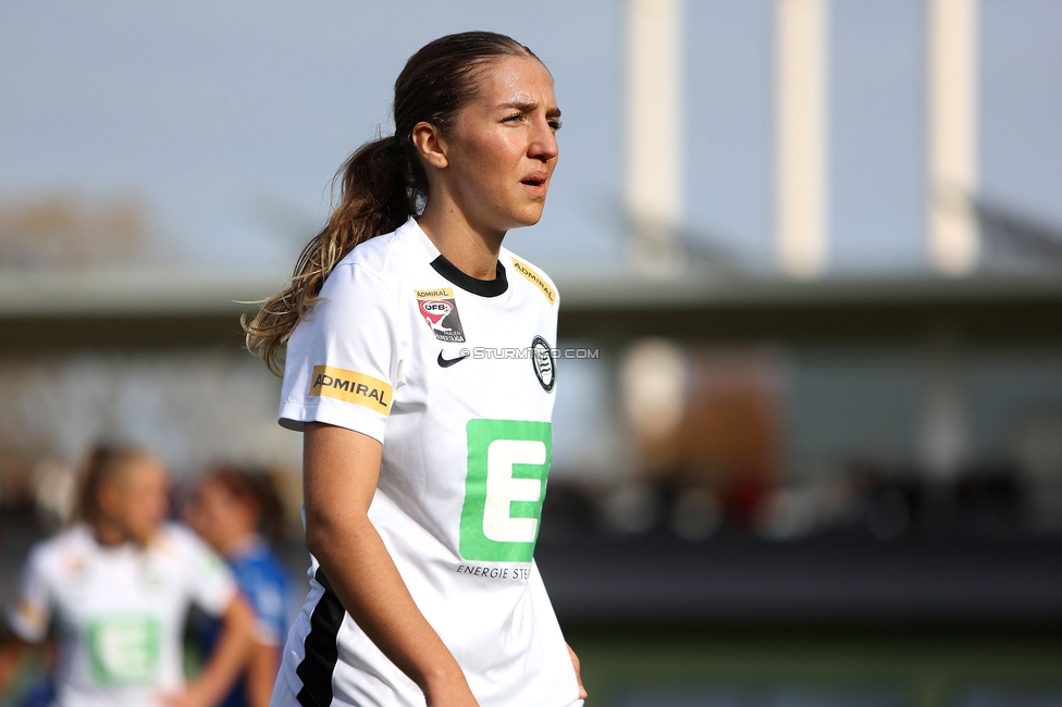 Sturm Damen - Lustenau
OEFB Frauen Bundesliga, 9. Runde, SK Sturm Graz Damen - SPG FC Lustenau FC Dornbirn Ladies, MURAUER Bier Arena - StFV Graz, 03.11.2024. 

Foto zeigt Modesta Uka (Sturm Damen)
