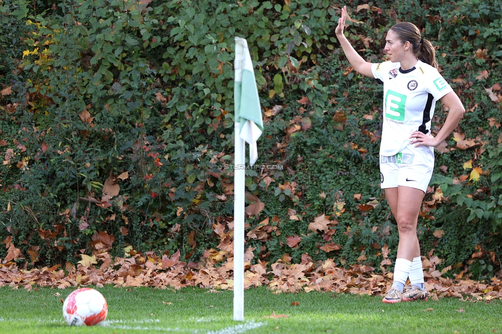 Sturm Damen - Lustenau
OEFB Frauen Bundesliga, 9. Runde, SK Sturm Graz Damen - SPG FC Lustenau FC Dornbirn Ladies, MURAUER Bier Arena - StFV Graz, 03.11.2024. 

Foto zeigt Modesta Uka (Sturm Damen)
