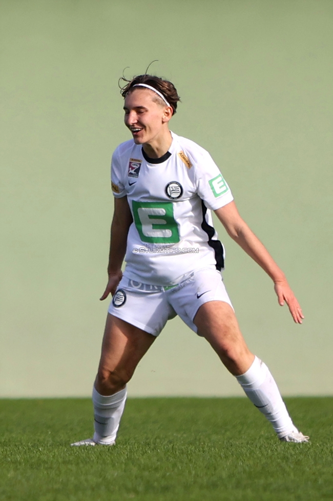 Sturm Damen - Lustenau
OEFB Frauen Bundesliga, 9. Runde, SK Sturm Graz Damen - SPG FC Lustenau FC Dornbirn Ladies, MURAUER Bier Arena - StFV Graz, 03.11.2024. 

Foto zeigt Pauline Deutsch (Sturm Damen)
