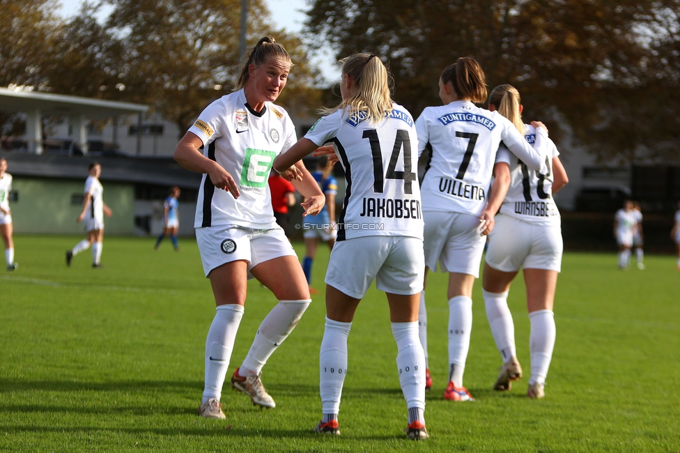 Sturm Damen - Lustenau
OEFB Frauen Bundesliga, 9. Runde, SK Sturm Graz Damen - SPG FC Lustenau FC Dornbirn Ladies, MURAUER Bier Arena - StFV Graz, 03.11.2024. 

Foto zeigt Laura Lillholm-Petersen (Sturm Damen) und Sandra Jakobsen (Sturm Damen)
