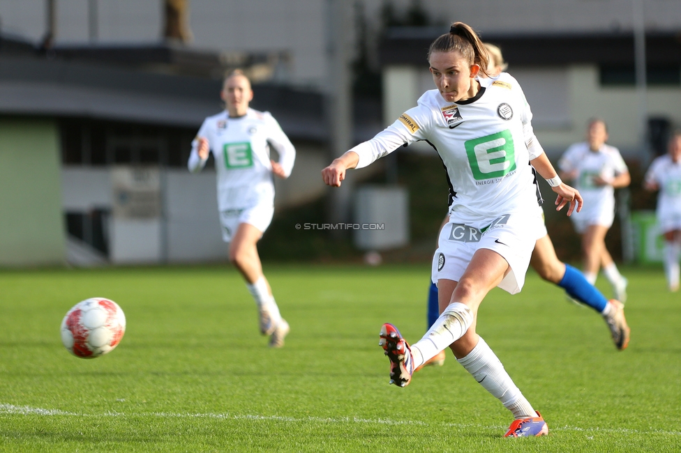 Sturm Damen - Lustenau
OEFB Frauen Bundesliga, 9. Runde, SK Sturm Graz Damen - SPG FC Lustenau FC Dornbirn Ladies, MURAUER Bier Arena - StFV Graz, 03.11.2024. 

Foto zeigt Rebecca Villena (Sturm Damen)
