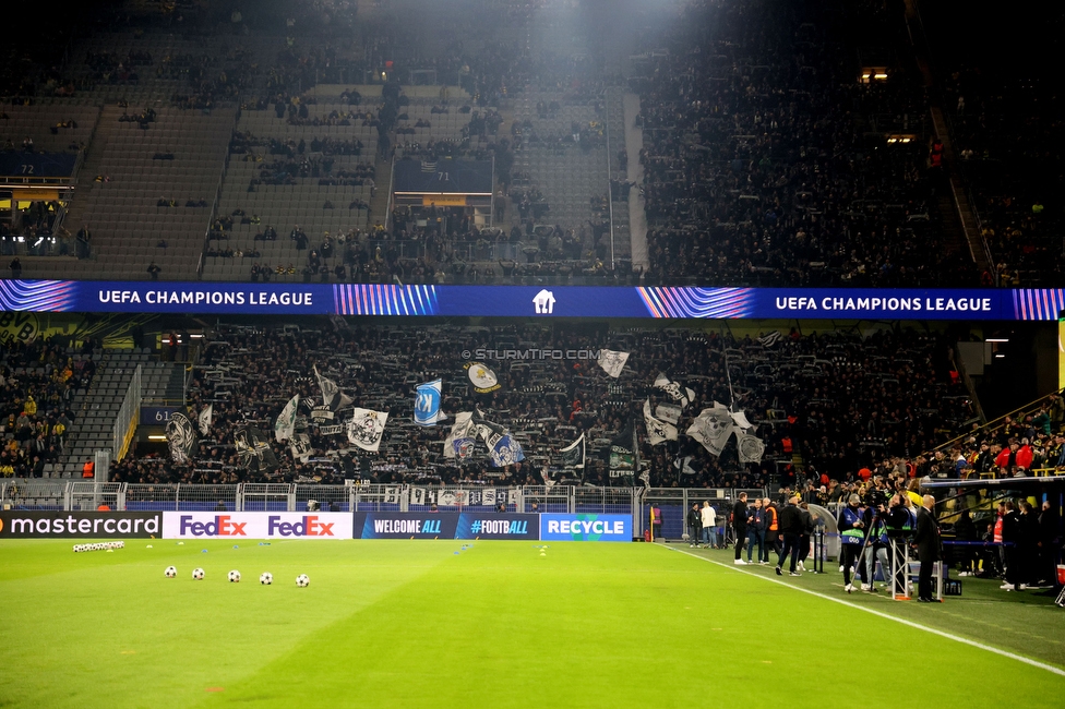 Borussia Dortmund - Sturm Graz
UEFA Champions League Ligaphase 4. Spieltag, Borussia Dortmund - SK Sturm Graz, BVB Stadion Dortmund, 05.11.2024. 

Foto zeigt Fans von Sturm
