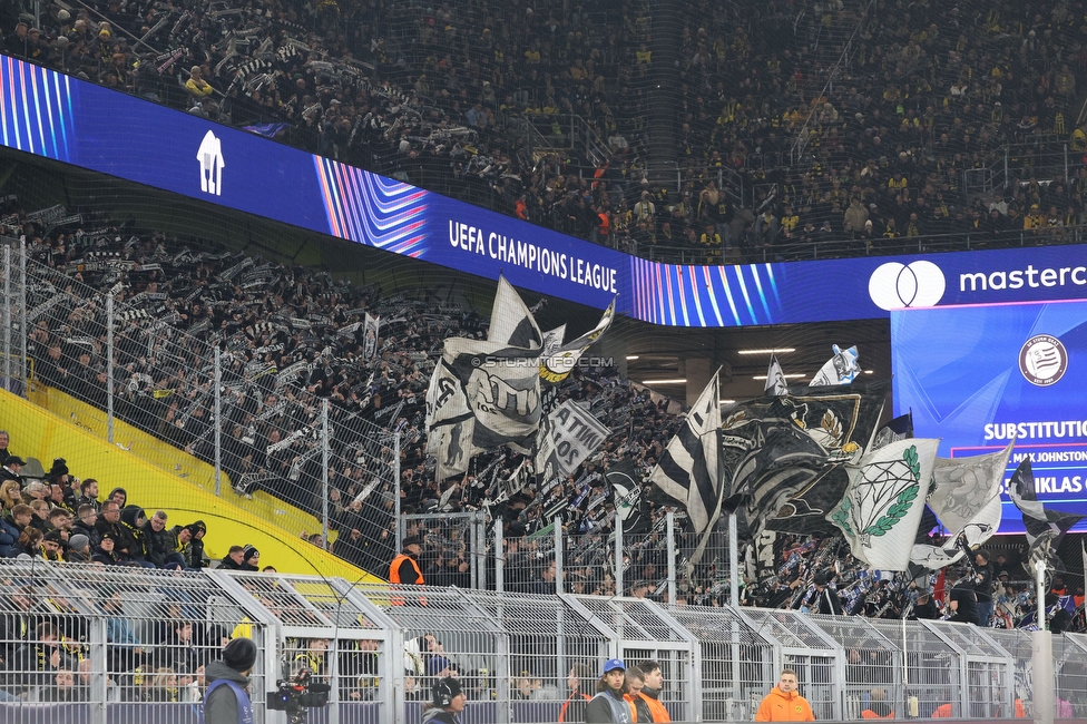 Borussia Dortmund - Sturm Graz
UEFA Champions League Ligaphase 4. Spieltag, Borussia Dortmund - SK Sturm Graz, BVB Stadion Dortmund, 05.11.2024. 

Foto zeigt Fans von Sturm
