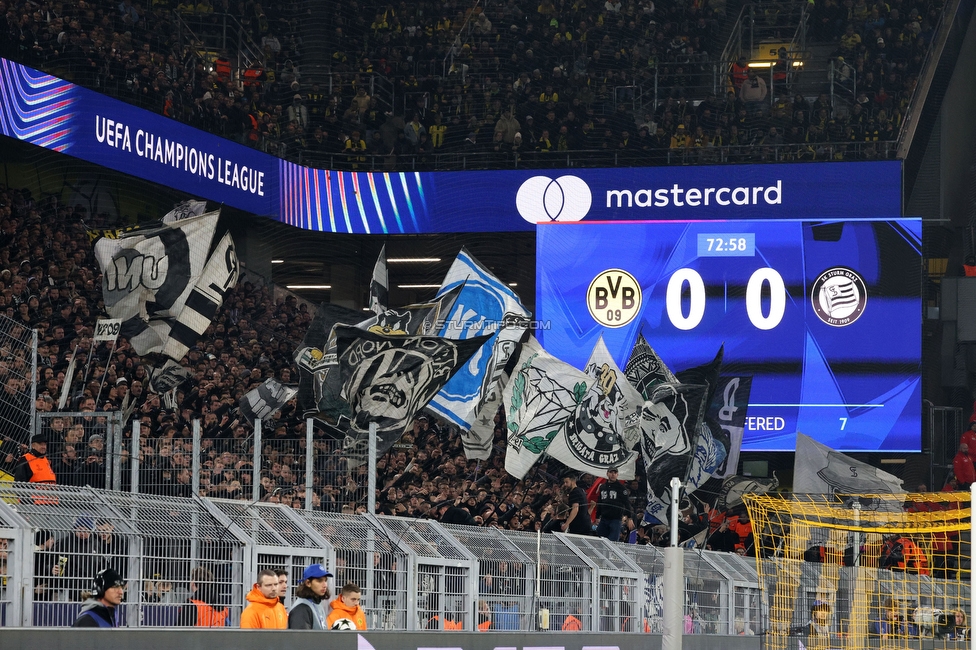 Borussia Dortmund - Sturm Graz
UEFA Champions League Ligaphase 4. Spieltag, Borussia Dortmund - SK Sturm Graz, BVB Stadion Dortmund, 05.11.2024. 

Foto zeigt Fans von Sturm
