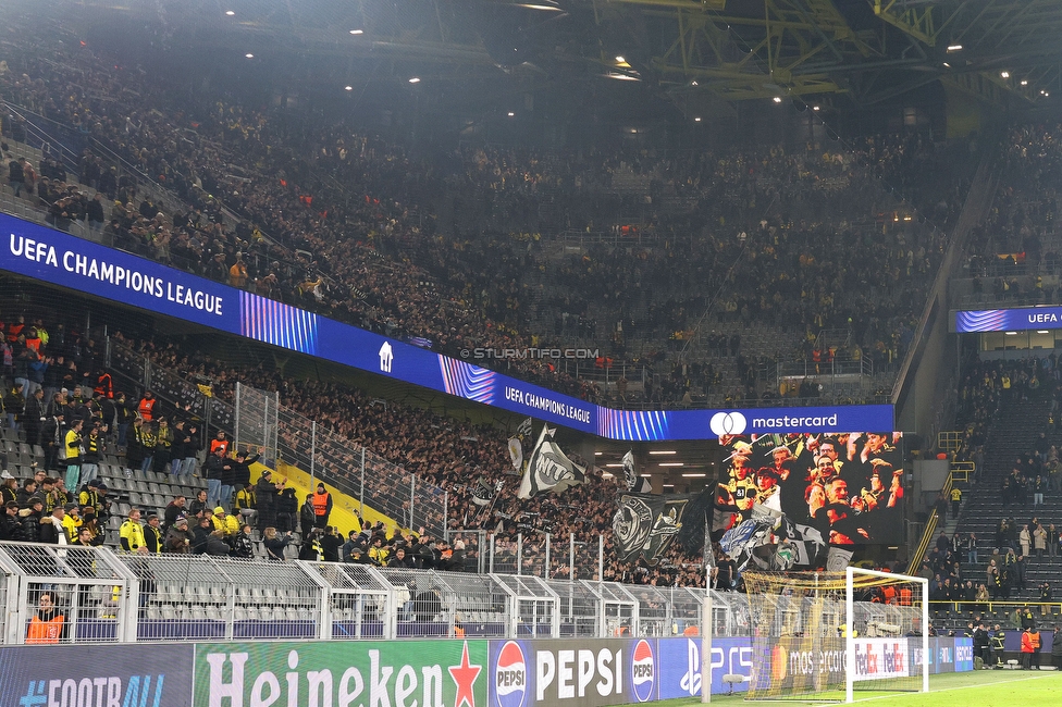 Borussia Dortmund - Sturm Graz
UEFA Champions League Ligaphase 4. Spieltag, Borussia Dortmund - SK Sturm Graz, BVB Stadion Dortmund, 05.11.2024. 

Foto zeigt Fans von Sturm
