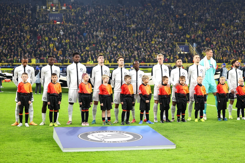 Borussia Dortmund - Sturm Graz
UEFA Champions League Ligaphase 4. Spieltag, Borussia Dortmund - SK Sturm Graz, BVB Stadion Dortmund, 05.11.2024. 

Foto zeigt die Mannschaft von Sturm
