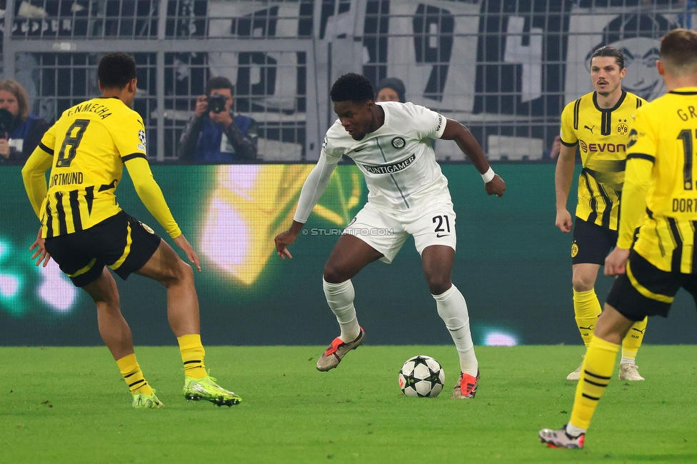 Borussia Dortmund - Sturm Graz
UEFA Champions League Ligaphase 4. Spieltag, Borussia Dortmund - SK Sturm Graz, BVB Stadion Dortmund, 05.11.2024. 

Foto zeigt Tochi Phil Chukwuani (Sturm)
