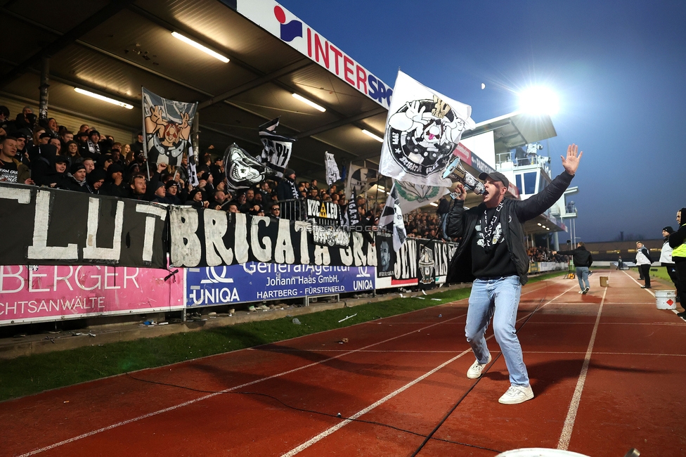 Hartberg - Sturm Graz
Oesterreichische Fussball Bundesliga, 13. Runde, TSV Hartberg - SK Sturm Graz, PROfertil Arena Hartberg, 09.11.2024. 

Foto zeigt Fans von Sturm
