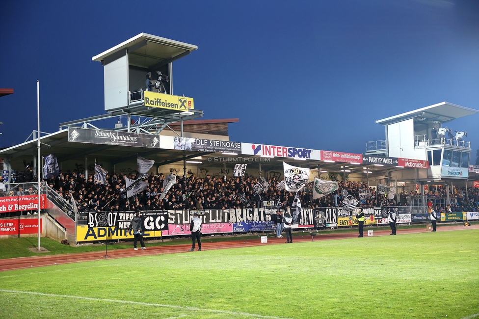 Hartberg - Sturm Graz
Oesterreichische Fussball Bundesliga, 13. Runde, TSV Hartberg - SK Sturm Graz, PROfertil Arena Hartberg, 09.11.2024. 

Foto zeigt Fans von Sturm
