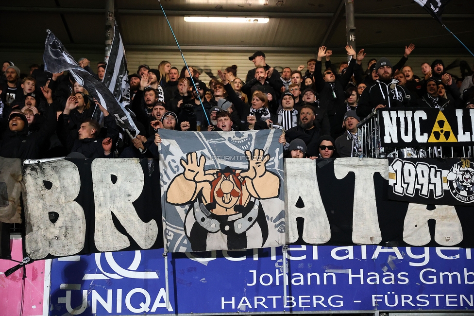 Hartberg - Sturm Graz
Oesterreichische Fussball Bundesliga, 13. Runde, TSV Hartberg - SK Sturm Graz, PROfertil Arena Hartberg, 09.11.2024. 

Foto zeigt Fans von Sturm
