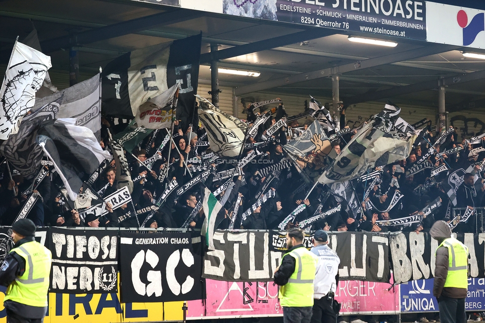 Hartberg - Sturm Graz
Oesterreichische Fussball Bundesliga, 13. Runde, TSV Hartberg - SK Sturm Graz, PROfertil Arena Hartberg, 09.11.2024. 

Foto zeigt Fans von Sturm
