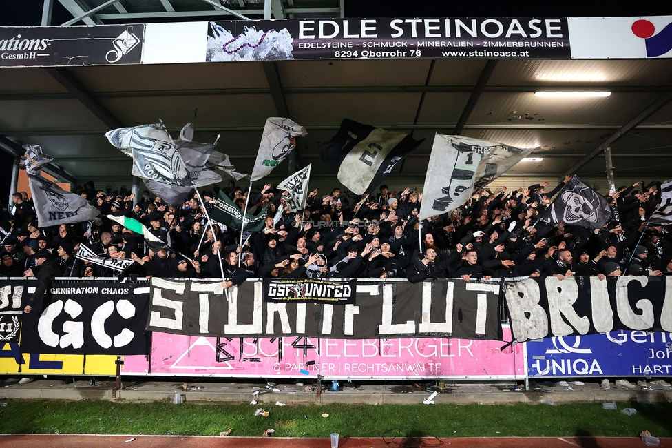 Hartberg - Sturm Graz
Oesterreichische Fussball Bundesliga, 13. Runde, TSV Hartberg - SK Sturm Graz, PROfertil Arena Hartberg, 09.11.2024. 

Foto zeigt Fans von Sturm
