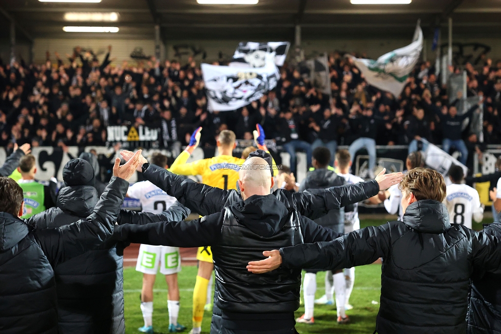 Hartberg - Sturm Graz
Oesterreichische Fussball Bundesliga, 13. Runde, TSV Hartberg - SK Sturm Graz, PROfertil Arena Hartberg, 09.11.2024. 

Foto zeigt Fans von Sturm
