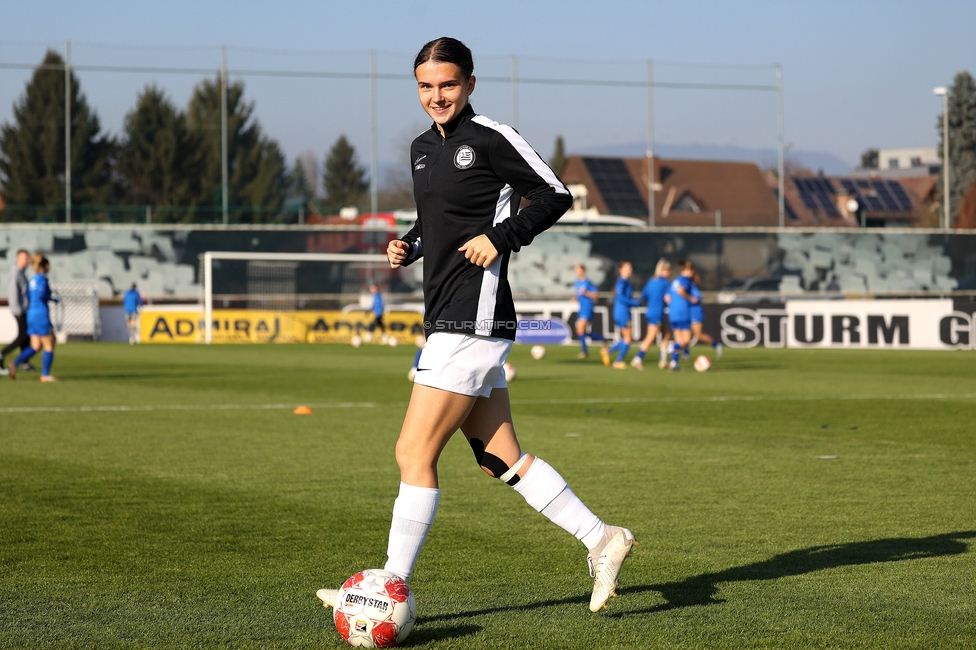 Sturm Damen - BW Linz
OEFB Frauen Bundesliga, 10. Runde, SK Sturm Graz Damen - FC Blau-Weiss Linz Kleinmuenchen, Trainingszentrum Messendorf, 10.11.2024. 

Foto zeigt Leonie Christin Tragl (Sturm Damen)
