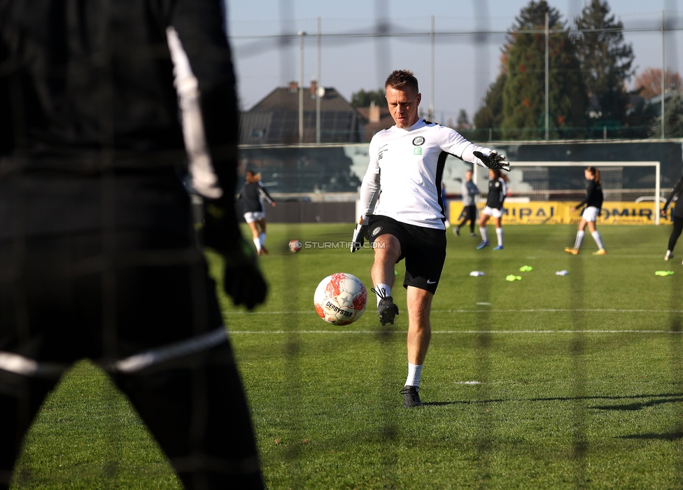 Sturm Damen - BW Linz
OEFB Frauen Bundesliga, 10. Runde, SK Sturm Graz Damen - FC Blau-Weiss Linz Kleinmuenchen, Trainingszentrum Messendorf, 10.11.2024. 

Foto zeigt Daniel Gutschi (Torwart-Trainer Sturm Damen)
