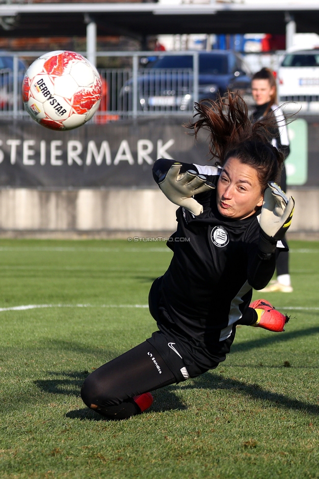 Sturm Damen - BW Linz
OEFB Frauen Bundesliga, 10. Runde, SK Sturm Graz Damen - FC Blau-Weiss Linz Kleinmuenchen, Trainingszentrum Messendorf, 10.11.2024. 

Foto zeigt Vanessa Gritzner (Sturm Damen)
