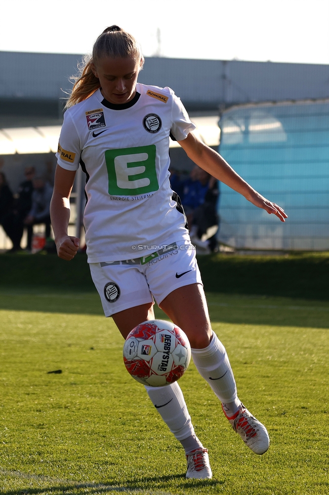 Sturm Damen - BW Linz
OEFB Frauen Bundesliga, 10. Runde, SK Sturm Graz Damen - FC Blau-Weiss Linz Kleinmuenchen, Trainingszentrum Messendorf, 10.11.2024. 

Foto zeigt Rebecca Villena (Sturm Damen)
