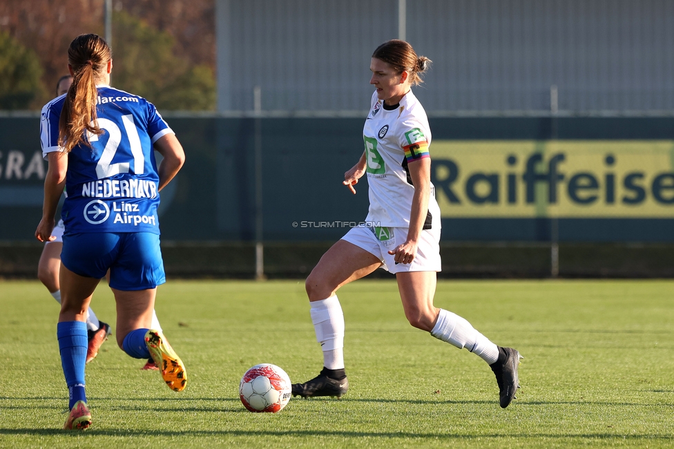 Sturm Damen - BW Linz
OEFB Frauen Bundesliga, 10. Runde, SK Sturm Graz Damen - FC Blau-Weiss Linz Kleinmuenchen, Trainingszentrum Messendorf, 10.11.2024. 

Foto zeigt Sophie Maierhofer (Sturm Damen)
