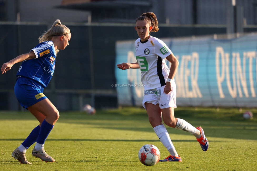 Sturm Damen - BW Linz
OEFB Frauen Bundesliga, 10. Runde, SK Sturm Graz Damen - FC Blau-Weiss Linz Kleinmuenchen, Trainingszentrum Messendorf, 10.11.2024. 

Foto zeigt Rebecca Villena (Sturm Damen)
