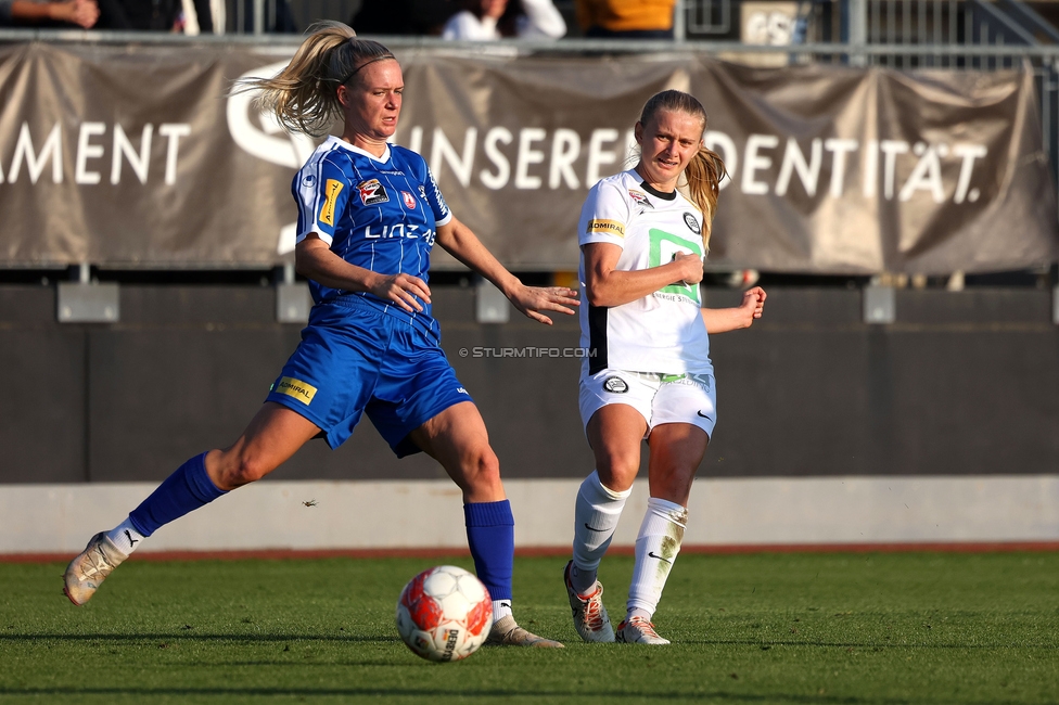 Sturm Damen - BW Linz
OEFB Frauen Bundesliga, 10. Runde, SK Sturm Graz Damen - FC Blau-Weiss Linz Kleinmuenchen, Trainingszentrum Messendorf, 10.11.2024. 

Foto zeigt Sandra Jakobsen (Sturm Damen)
