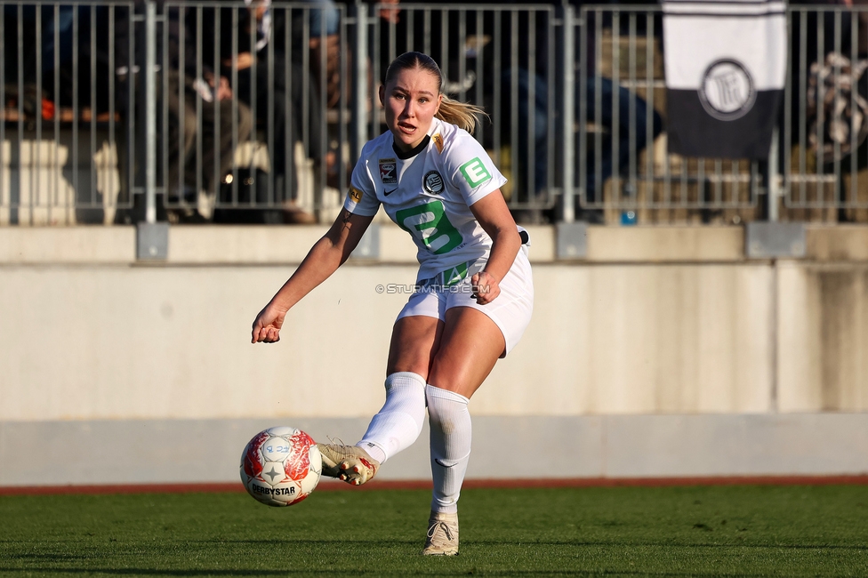 Sturm Damen - BW Linz
OEFB Frauen Bundesliga, 10. Runde, SK Sturm Graz Damen - FC Blau-Weiss Linz Kleinmuenchen, Trainingszentrum Messendorf, 10.11.2024. 

Foto zeigt Anna Wirnsberger (Sturm Damen)
