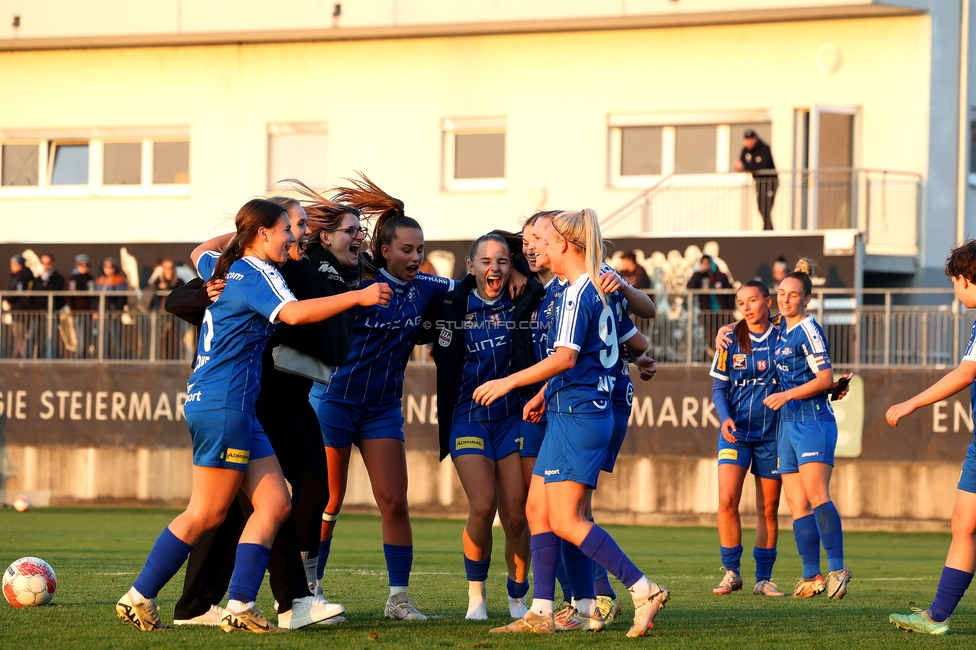 Sturm Damen - BW Linz
OEFB Frauen Bundesliga, 10. Runde, SK Sturm Graz Damen - FC Blau-Weiss Linz Kleinmuenchen, Trainingszentrum Messendorf, 10.11.2024. 

Foto zeigt die Gaeste
