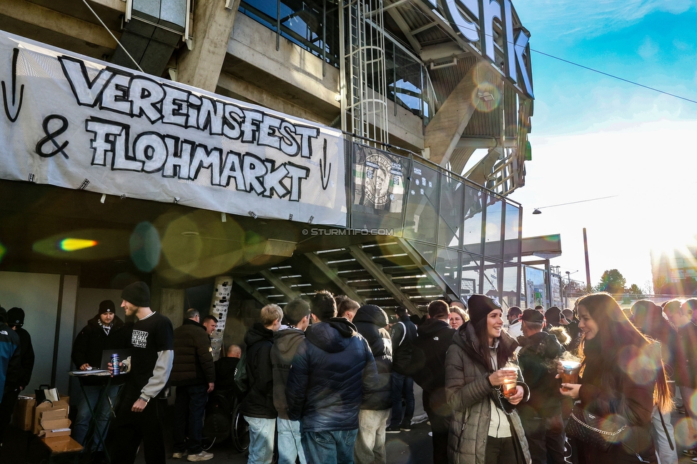 Sturm Graz - Austria Klagenfurt
Oesterreichische Fussball Bundesliga, 14. Runde, SK Sturm Graz - SK Austria Klagenfurt, Stadion Liebenau Graz, 23.11.2024. 

Foto zeigt das Vereinsfest von Schwoaze Helfen
