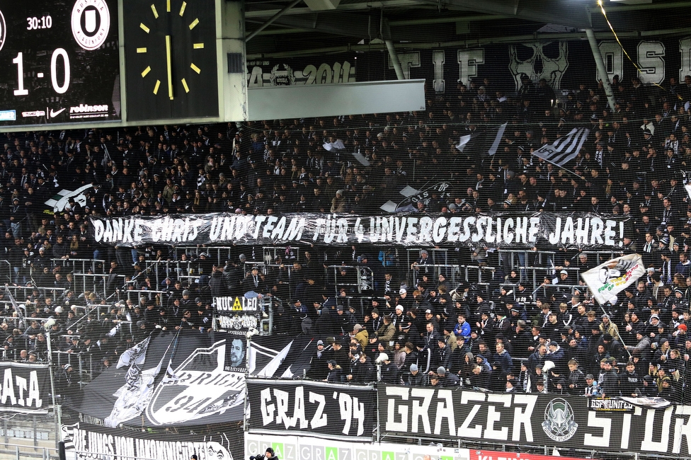 Sturm Graz - Austria Klagenfurt
Oesterreichische Fussball Bundesliga, 14. Runde, SK Sturm Graz - SK Austria Klagenfurt, Stadion Liebenau Graz, 23.11.2024. 

Foto zeigt Fans von Sturm mit einem Spruchband fuer Christian Ilzer (ehem. Cheftrainer Sturm)
